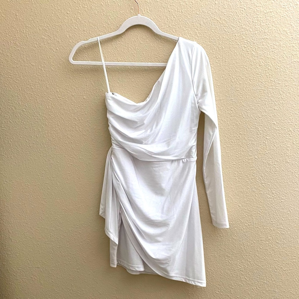 One shoulder dress
